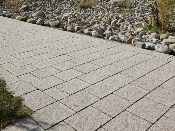 Trento Pflaster gestrahlt mittelgrau 
